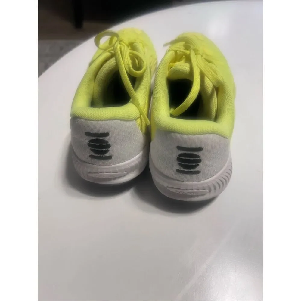 New Balance Women’s Size 7.5 FuelCell 996v5 Tennis Shoes Neon Yellow Sneakers